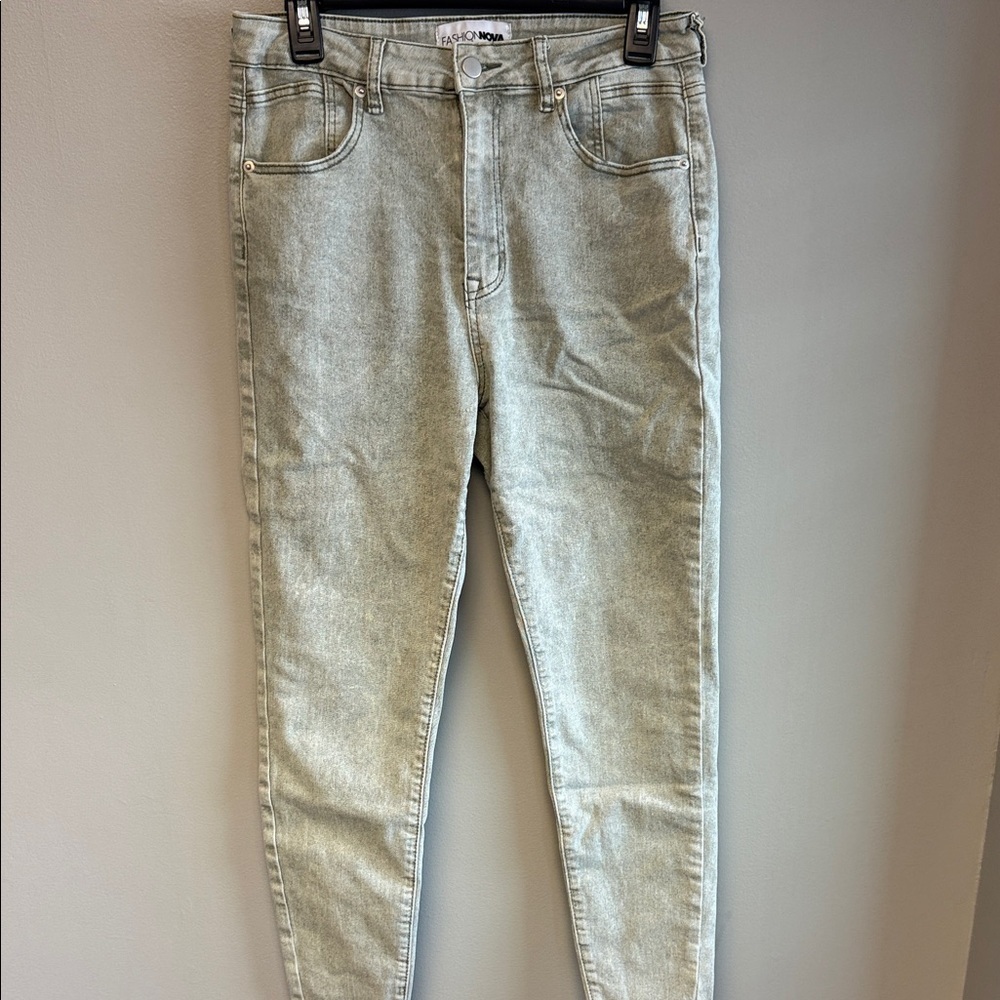 Fashion Nova Green Skinny Jeans Size 13 High Rise Stretch